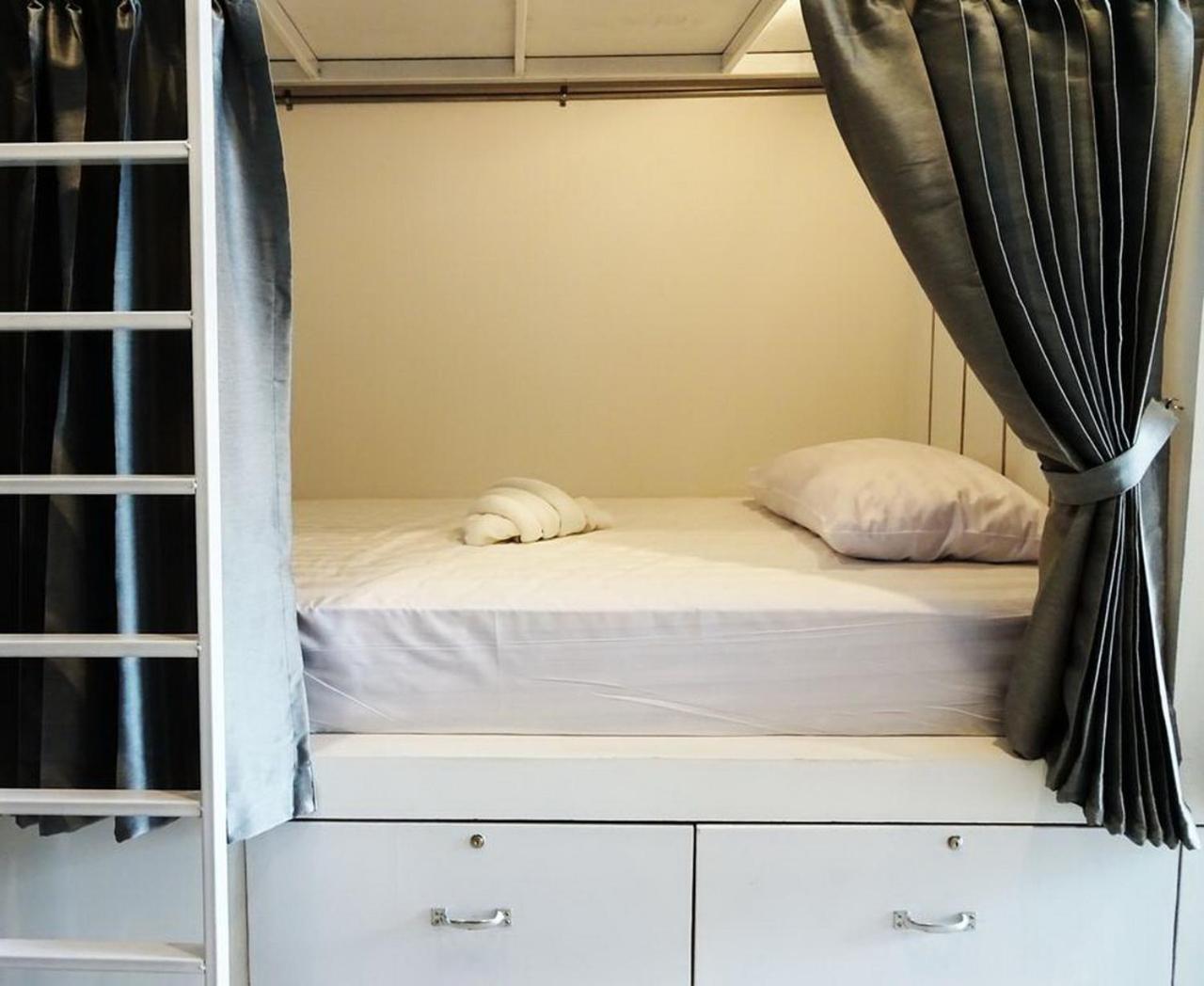 วอท์สอัพ เชียงใหม่ Hostel ภายนอก รูปภาพ